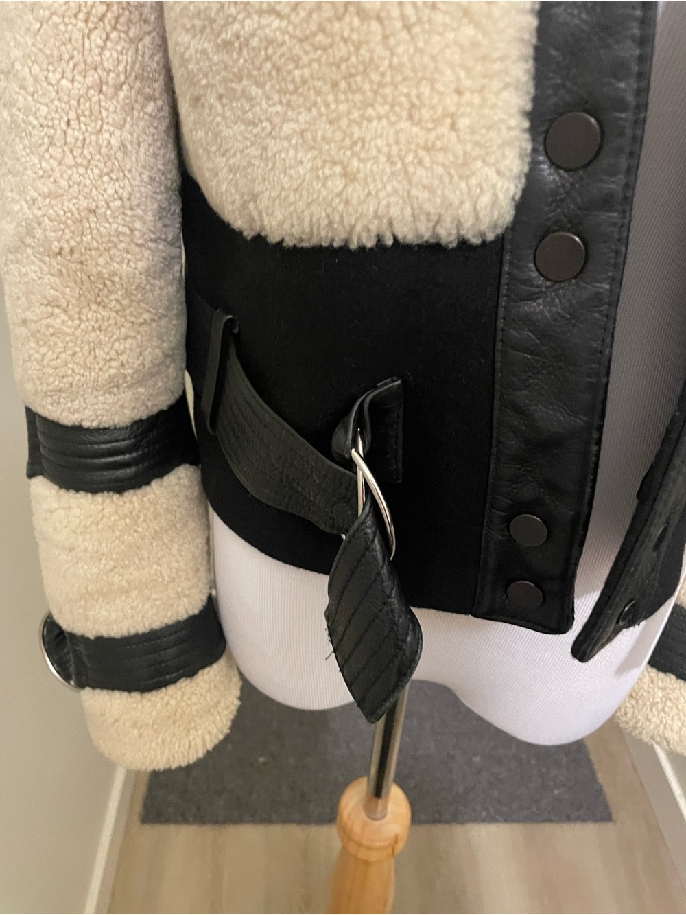Gorgeous A.L.C. Cream and Black Faux Shearling Bomber Jacket - Picture 4 of 14